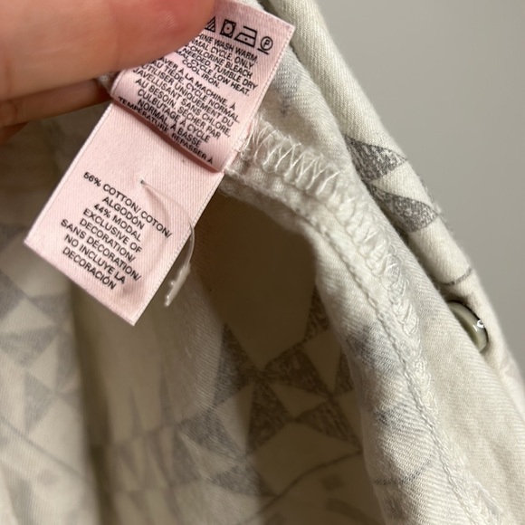 Victoria’s Secret southwest button-down long sleeve flannel sleep shirt large - Picture 5 of 6